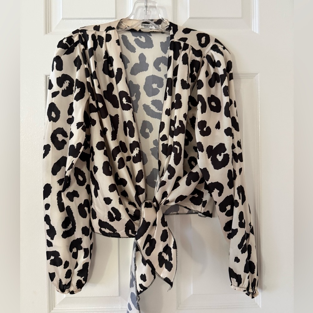 T131- Elegant Animal Print Tie-Front Blouse